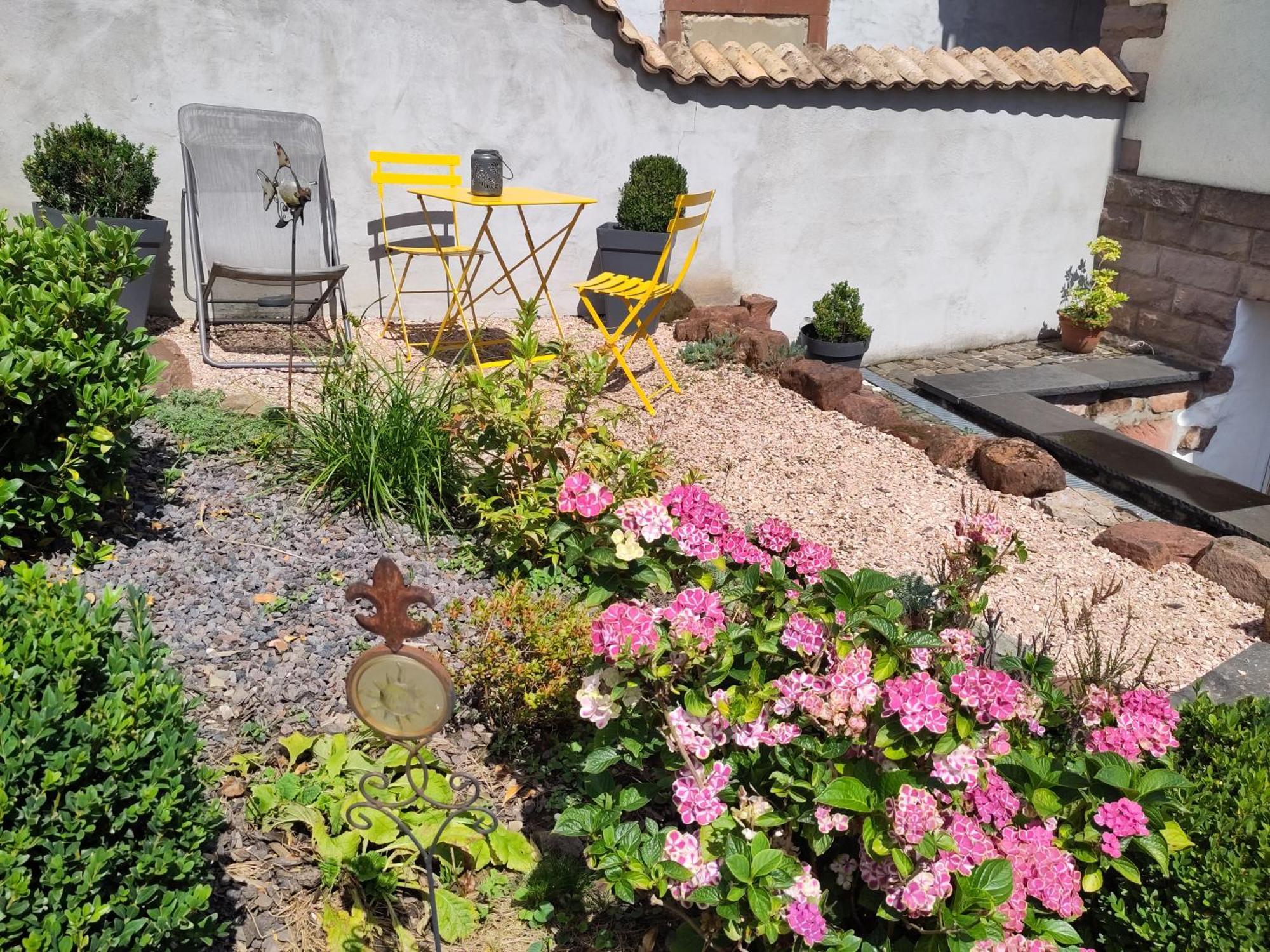 Casa Viva - Separate, Ruhig Gelegene Wohnung Quierschied Εξωτερικό φωτογραφία